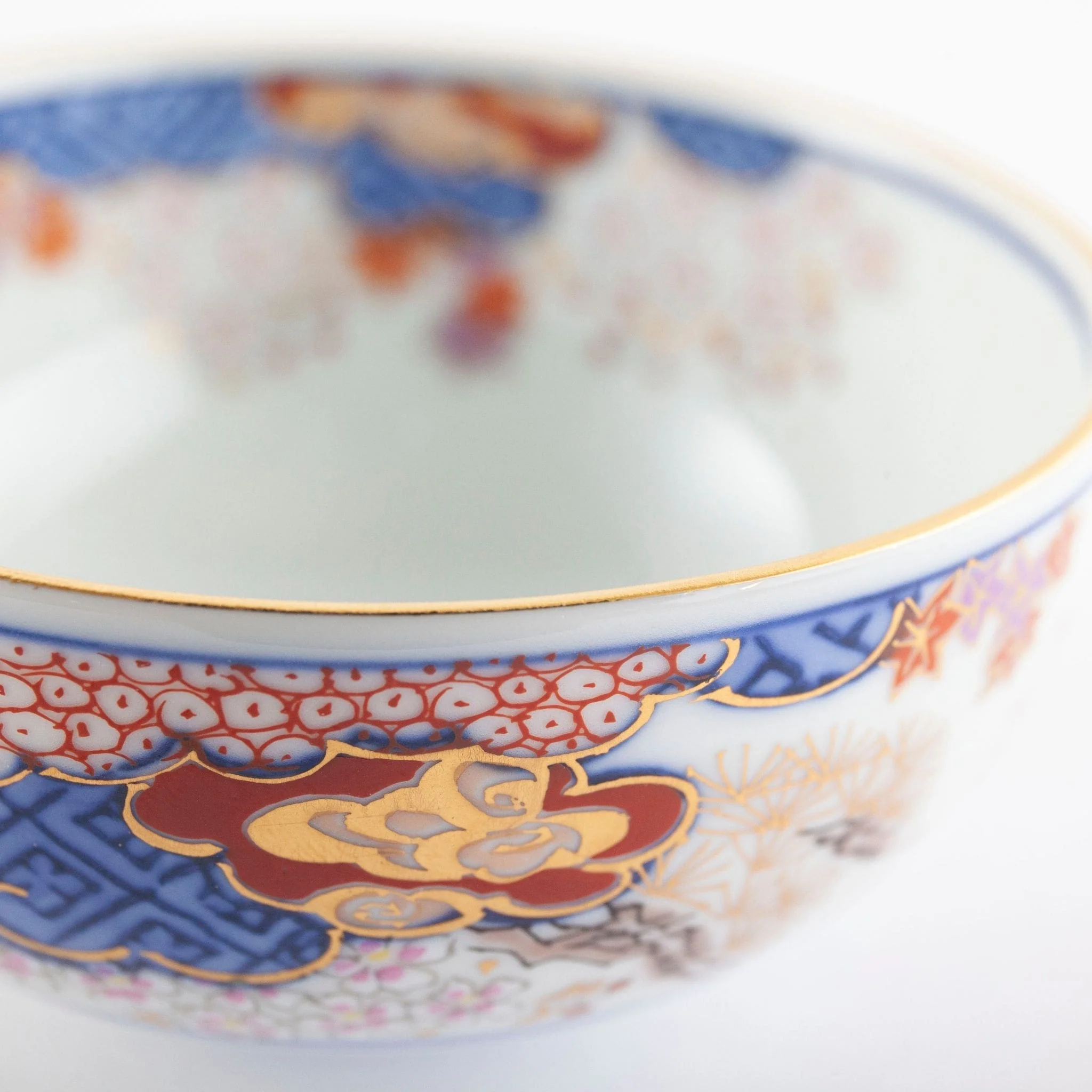 Arita Spring and Autumn Japanese Teapot and Cup Set in Gift Box - Image 4