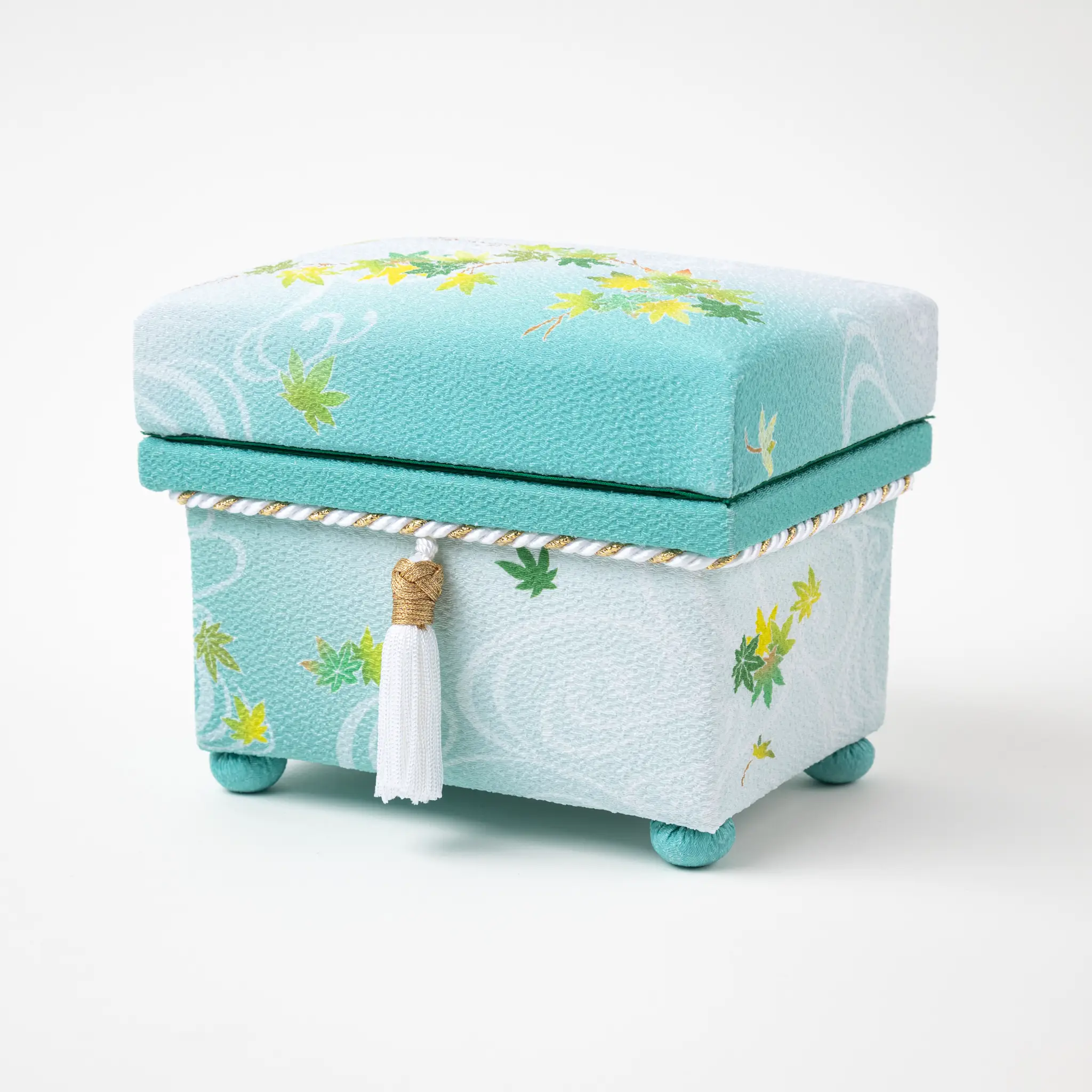 Kaga Yuzen Maple Leaf Accessory Box