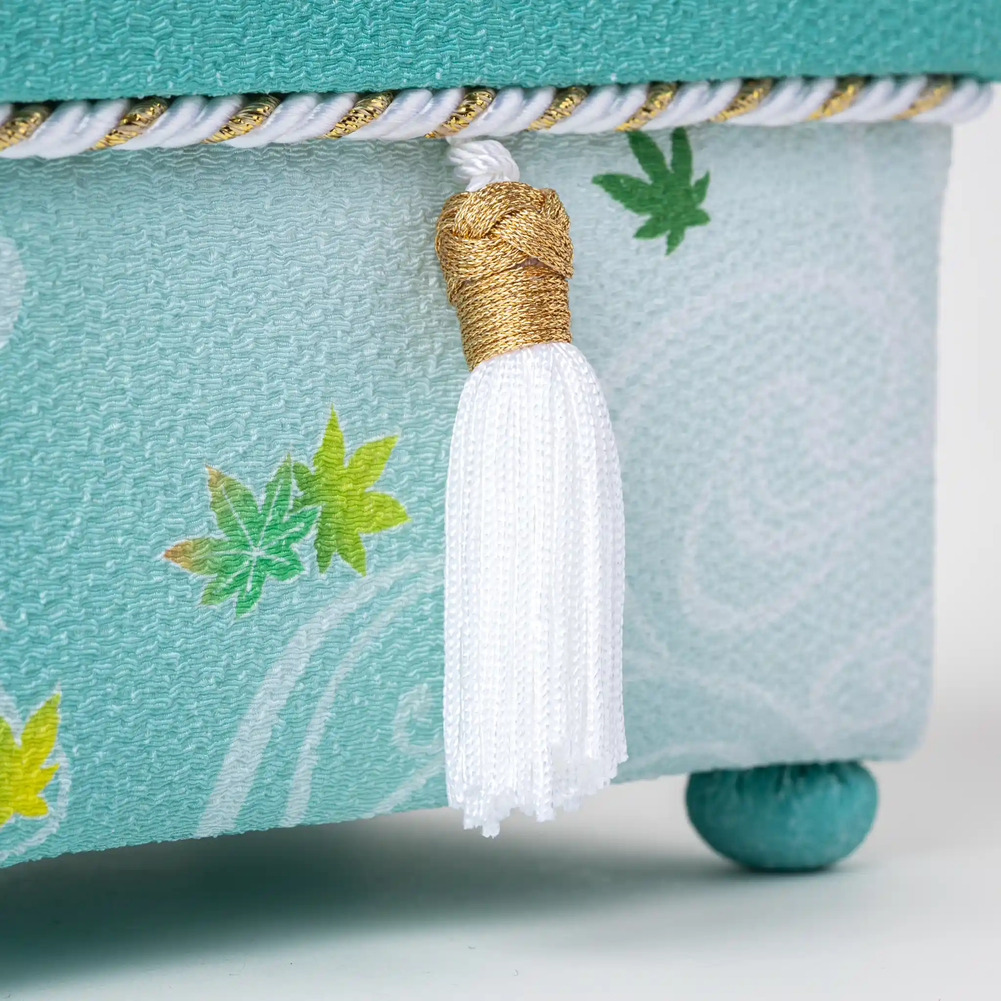 Kaga Yuzen Maple Leaf Accessory Box - Image 5