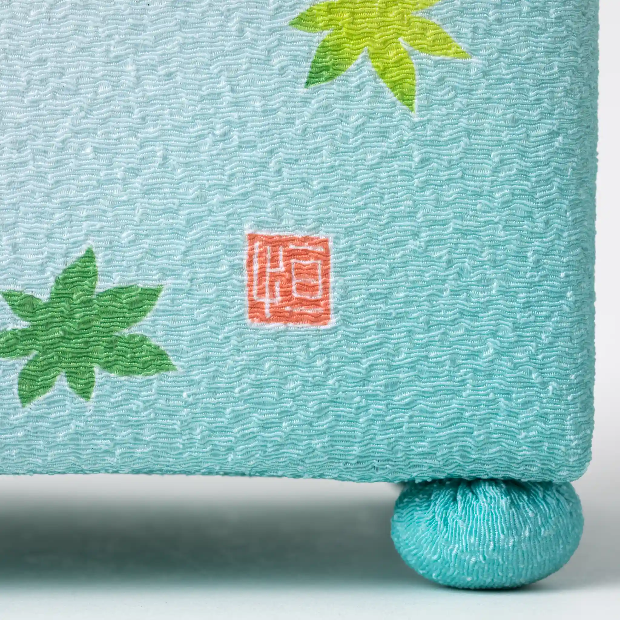 Kaga Yuzen Maple Leaf Accessory Box - Image 7